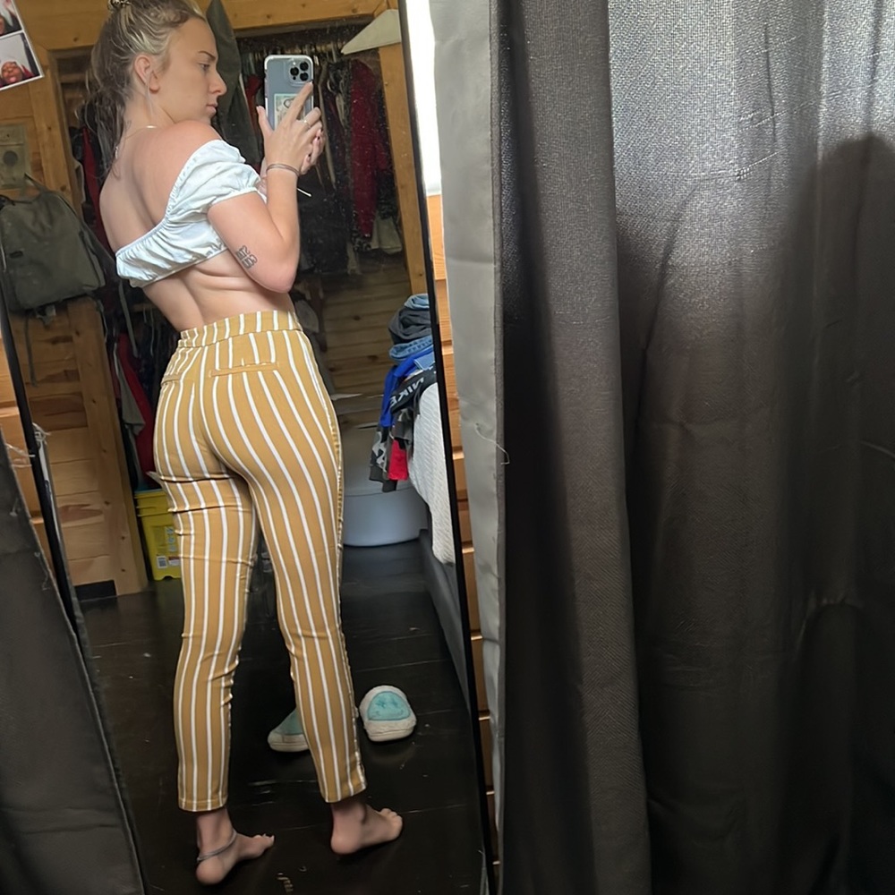 Forever 21 Pinstripe Dress pants XS